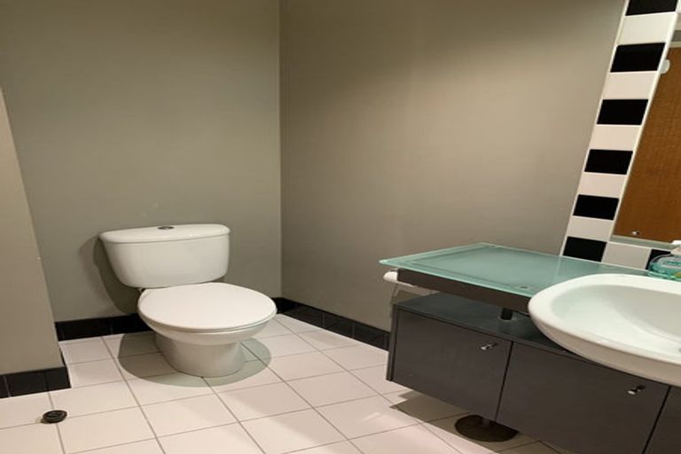 Photo of property in Dominion Apartments, 16/80 Victoria Street, Wellington Central, Wellington, 6011