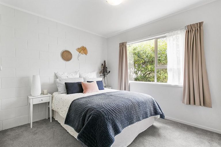 Photo of property in 2/34 Watea Road, Sandringham, Auckland, 1025