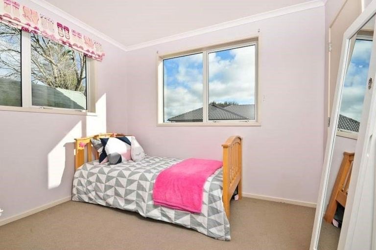 Photo of property in 18 Mcgowan Rise, Tuakau, 2121