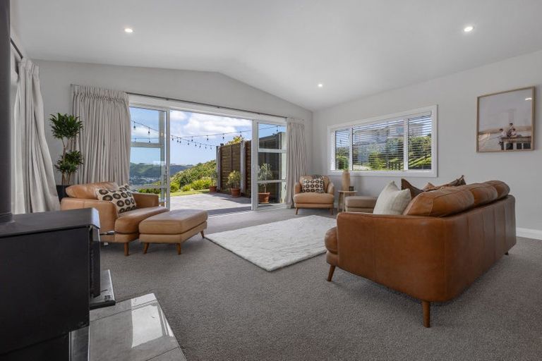 Photo of property in 9 Baxters Rise, Aotea, Porirua, 5024