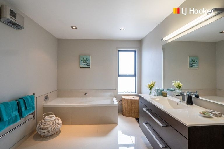 Photo of property in 34 Severn Street, Green Island, Dunedin, 9018