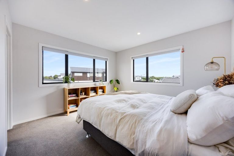 Photo of property in 45 Makete Crescent, Hobsonville, Auckland, 0618