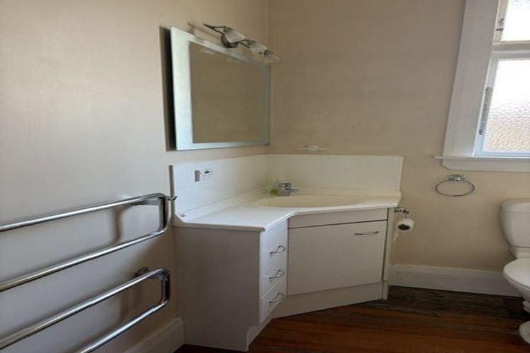 Photo of property in 63 Test Street, South Hill, Oamaru, 9400