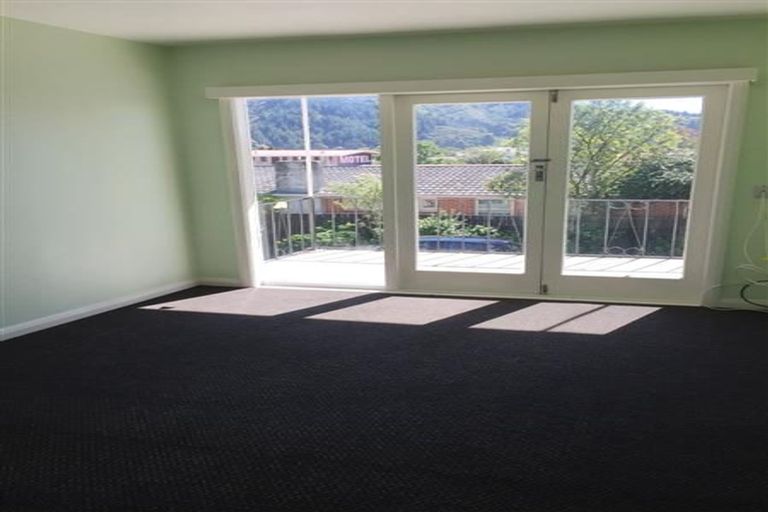 Photo of property in 1/37a Devon Street, Picton, 7220