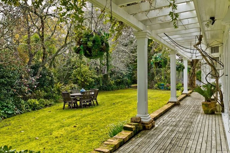 Photo of property in 135a Upper Harbour Drive, Greenhithe, Auckland, 0632