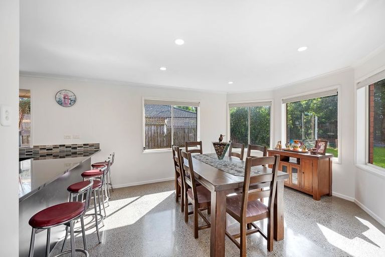 Photo of property in 28 Arataki Road, Havelock North, 4130