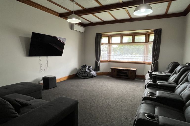 Photo of property in 376 College Street, Hokowhitu, Palmerston North, 4410