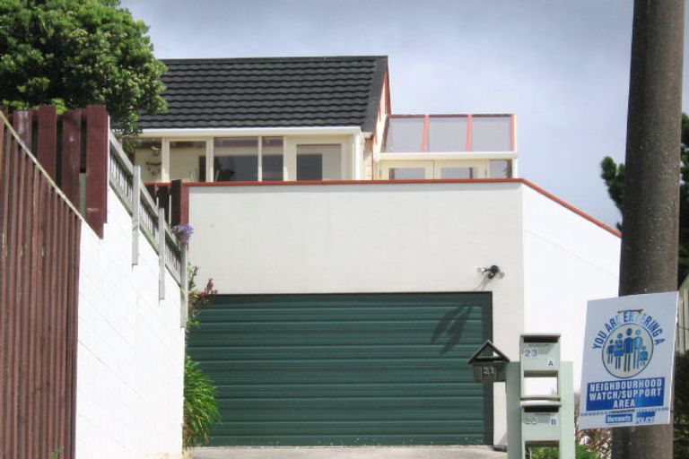 Photo of property in 21 Maple Grove, Kingston, Wellington, 6021