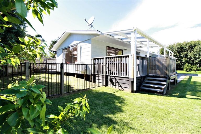 Photo of property in 17 Mako Avenue, Whiritoa, Whangamata, 3691