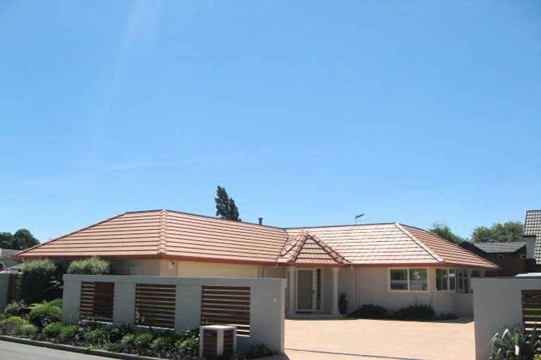 Photo of property in 4 Croftfield Place, Westmorland, Christchurch, 8025