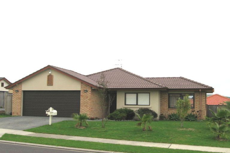 Photo of property in 9 Richfield Crescent, Westgate, Auckland, 0614