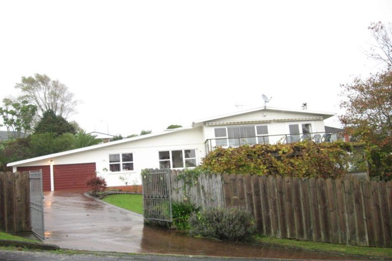 Photo of property in 5 Castleton Drive, Howick, Auckland, 2014