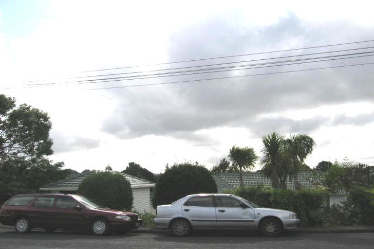 Photo of property in 10b Sunnynook Road, Sunnynook, Auckland, 0620
