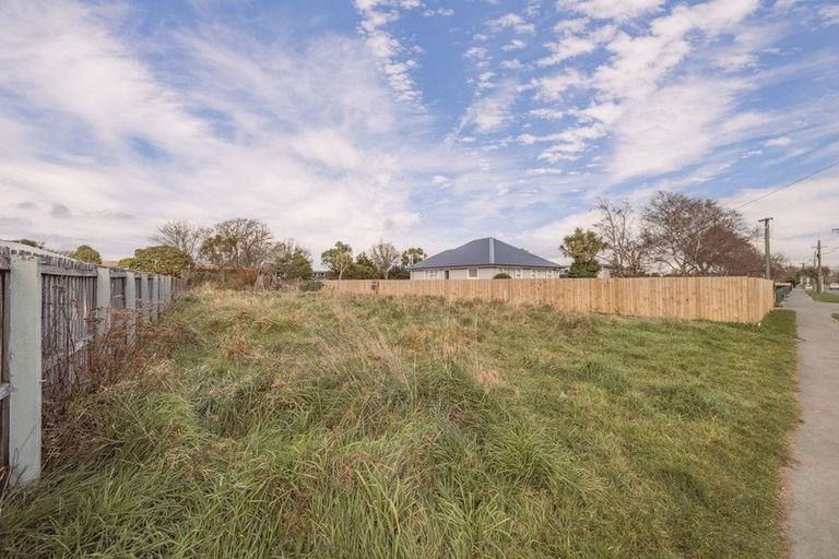 Photo of property in 106 Breezes Road, Avondale, Christchurch, 8061
