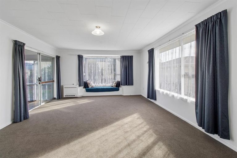 Photo of property in 1 Carlisle Street, Waimate, 7924