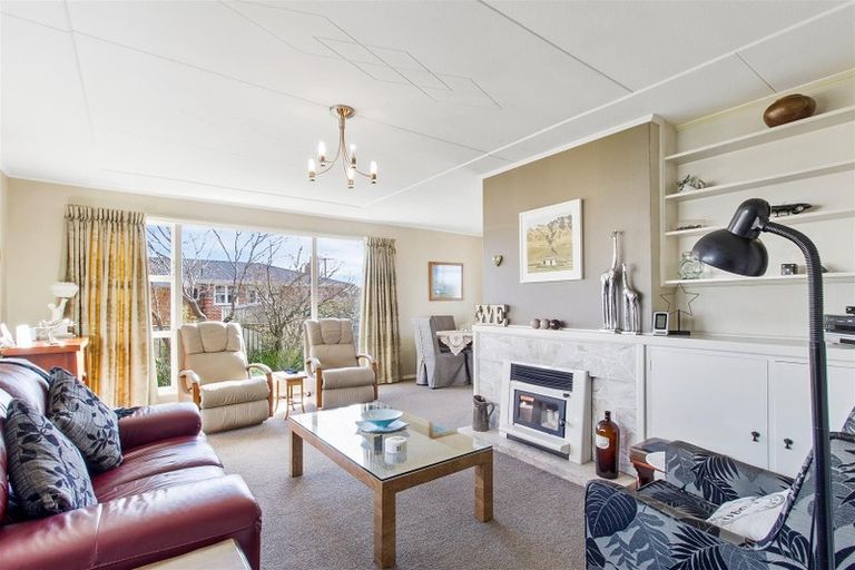 Photo of property in 1 Bond Street, Waimate, 7924