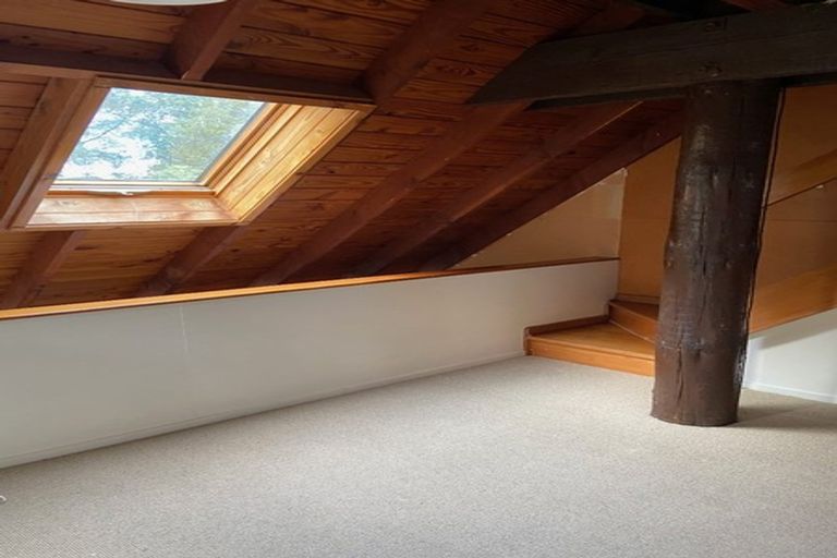 Photo of property in 33 Reynolds Place, Torbay, Auckland, 0630