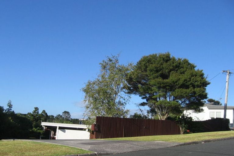 Photo of property in 45 Tui Glen Road, Birkenhead, Auckland, 0626