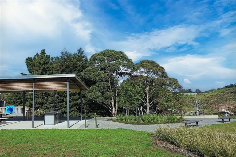 Photo of property in 23 Paparahi Place, Wainui, Silverdale, 0992