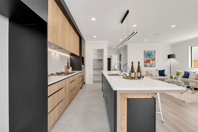 Photo of property in 14 Koromeke Street, Flat Bush, Auckland, 2019