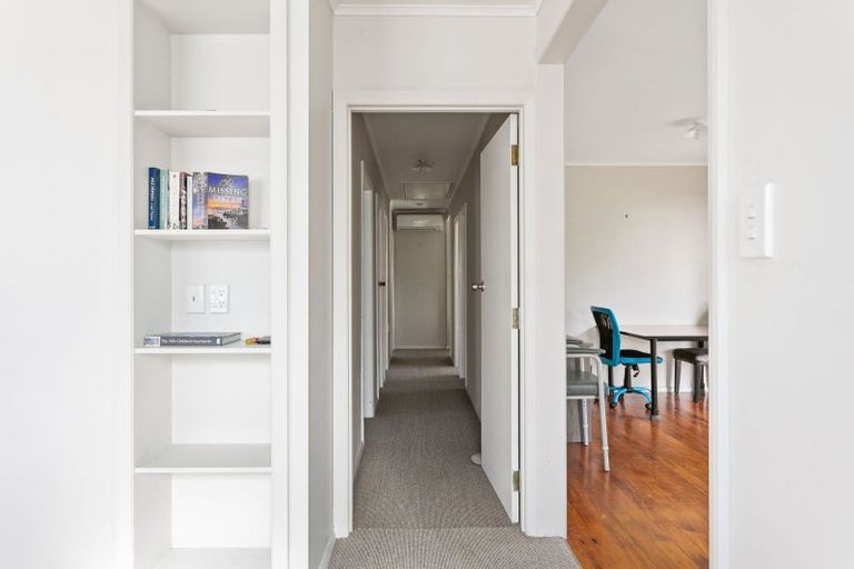 Photo of property in 25 Cambridge Terrace, Kaiti, Gisborne, 4010