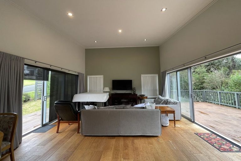 Photo of property in 18 Montpellier Heights, Arkles Bay, Whangaparaoa, 0932