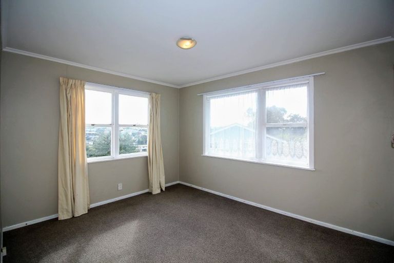 Photo of property in 37 Mountbatten Avenue, Hillcrest, Auckland, 0627