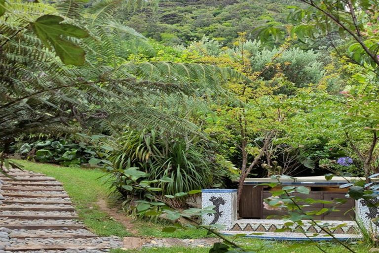 Photo of property in 15 Puriri Place, Tuateawa, Coromandel, 3583