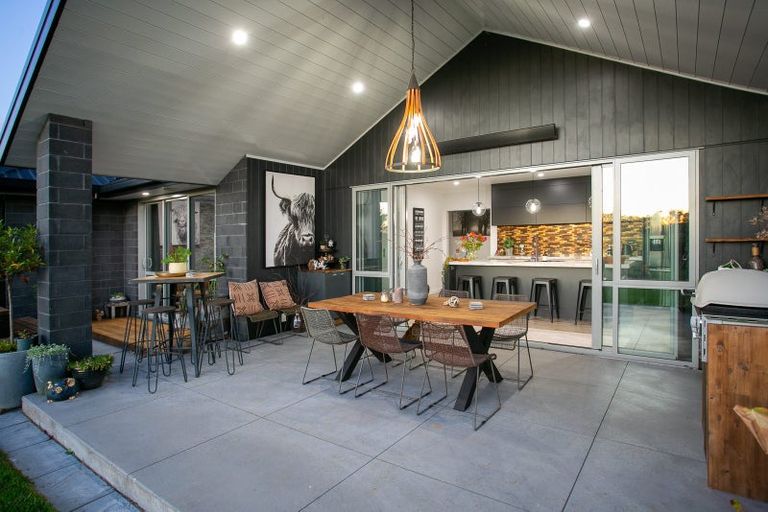 Photo of property in 15 Shadbolt Drive, Leamington, Cambridge, 3432