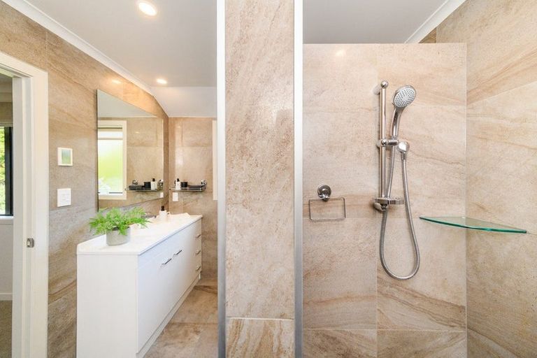 Photo of property in 100 Mount Taylor Drive, Feilding, 4775