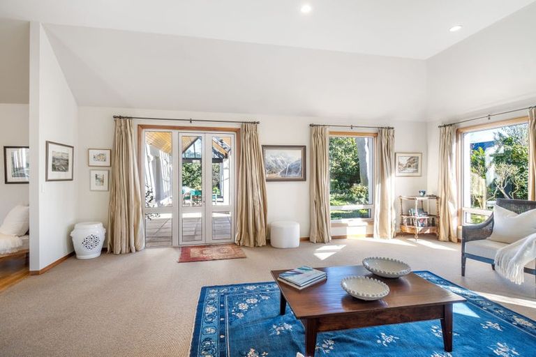 Photo of property in 19 Garreg Road, Fendalton, Christchurch, 8052