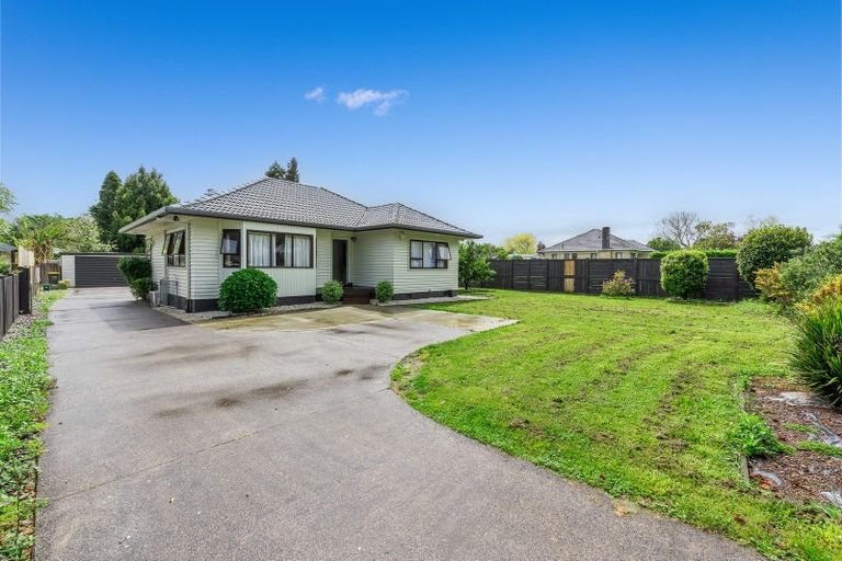 Photo of property in 16 Willis Road, Papakura, 2110