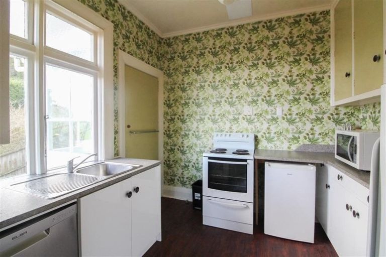 Photo of property in 65 Gladstone Road, Dalmore, Dunedin, 9010