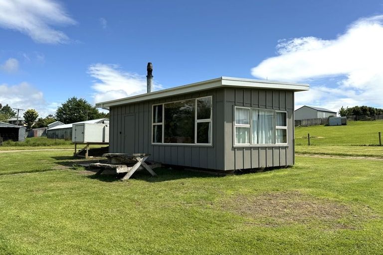 Photo of property in 198 Waiwera Station Road, Waiwera South, Clinton, 9584