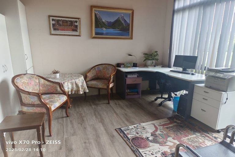 Photo of property in 37 Pitt Road, Runciman, Drury, 2578