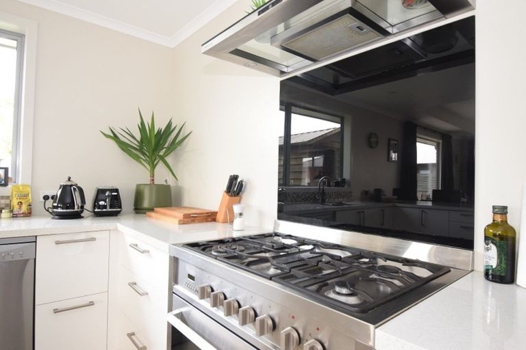 Photo of property in 4a Henderson Street, Mornington, Dunedin, 9011