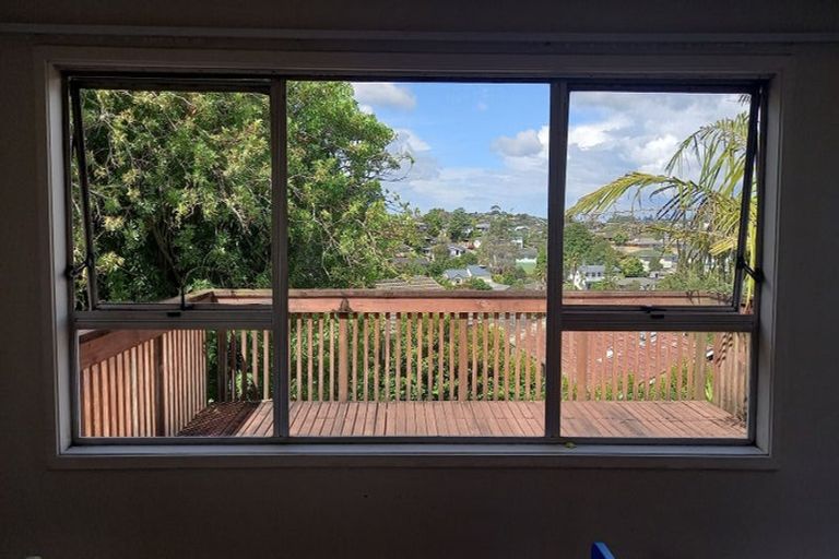 Photo of property in 10 Aralia Road, Sunnynook, Auckland, 0620