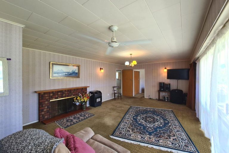 Photo of property in 68 Watt Street, Coromandel, 3506