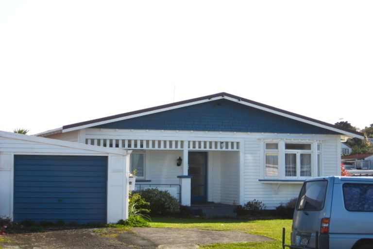Photo of property in 34 Sanders Avenue, Westown, New Plymouth, 4310