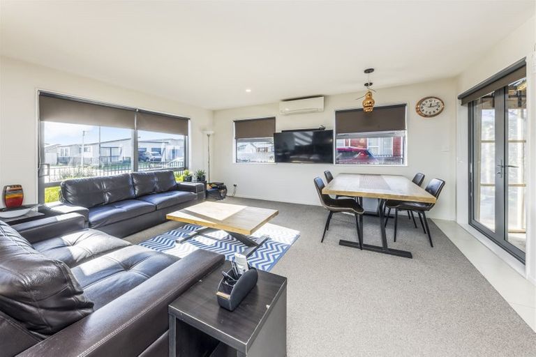 Photo of property in 9 Totara Meadows Court, Wiri, Auckland, 2104