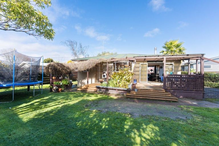 Photo of property in 4 Laurel Place, Awapuni, Palmerston North, 4412