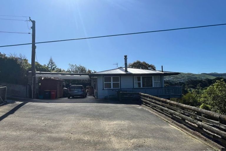 Photo of property in 34 Mark Avenue, Paparangi, Wellington, 6037