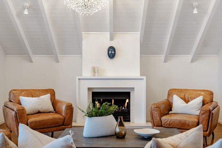 Photo of property in 20 King Edward Parade, Devonport, Auckland, 0624