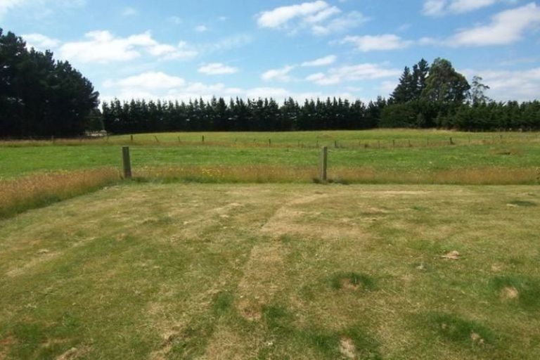 Photo of property in 104 Torlesse Road, West Melton, Christchurch, 7671