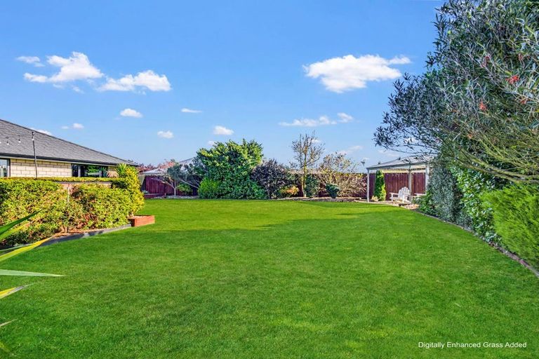 Photo of property in 13 Raymond Place, West Melton, 7618
