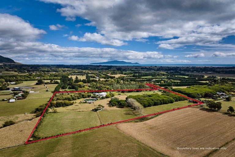 Photo of property in 108 Arcus Road, Te Horo, Otaki, 5582