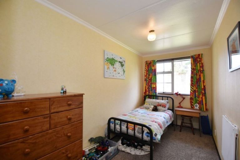 Photo of property in 46 Taiepa Road, Otatara, Invercargill, 9879