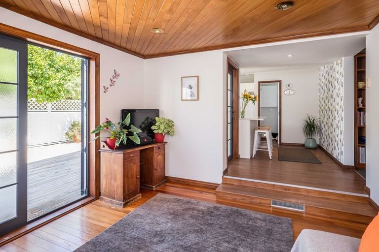 Photo of property in 48 Darlington Road, Miramar, Wellington, 6022