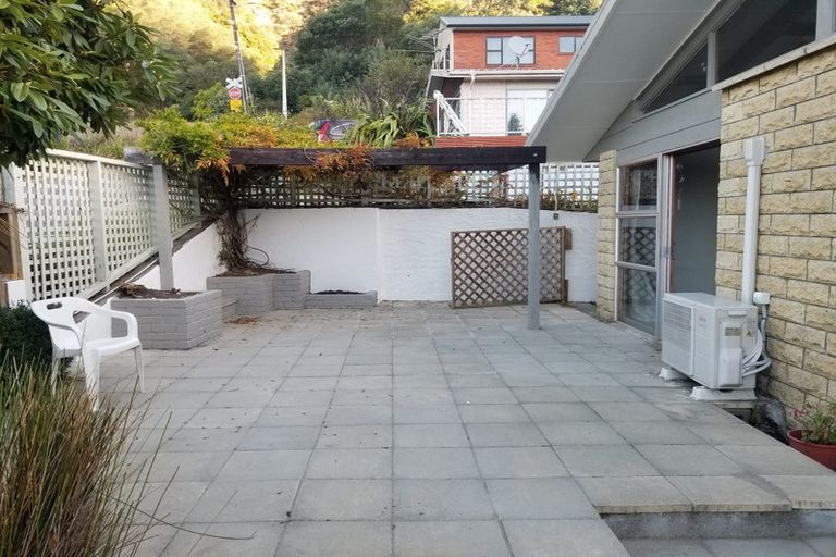 Photo of property in 7 Angle Street, Picton, 7220