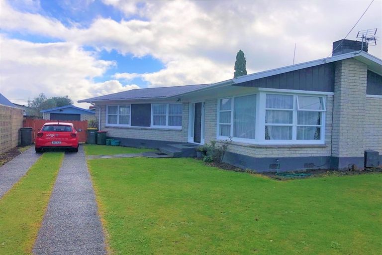 Photo of property in 5 Gadsby Place, Hamilton East, Hamilton, 3216